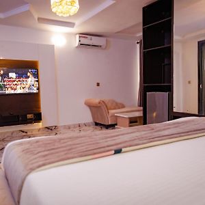 247 Luxury Hotel